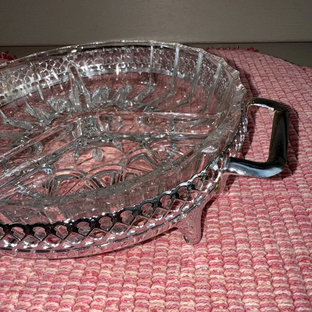 Vintage ROUND Glass 3 PART CANDY or RELISH DISH in METAL CADDY‎ BASKET